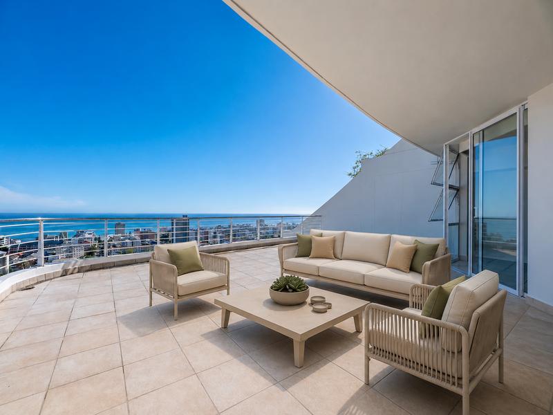 3 Bedroom Property for Sale in Sea Point Western Cape